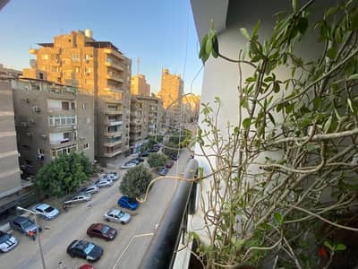 شقة 155م للبيع بالمهندسين | 3 غرف | بحري | قرب المترو | شارع رئيسي