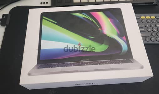 Macbook pro 13 inch /M1 /16G-RAM / 1T-SSD