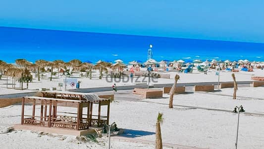 ش ٣ غ ٢ ح  مكيف باجمل قري  الساحل الشمالي قريبه من زهران ومارينا