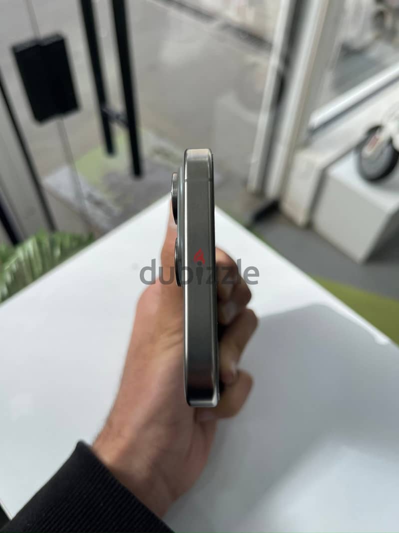 Apple - iPhone 15 Pro Max 3