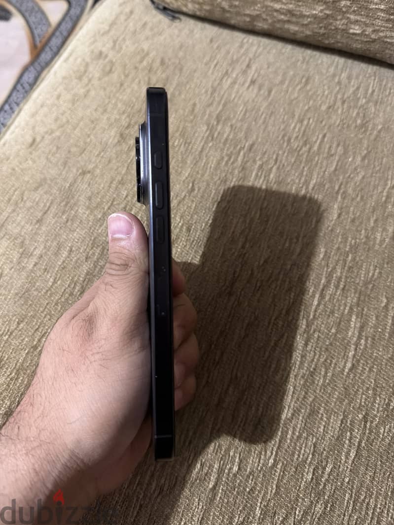 Apple - iPhone 16 Pro Max 1