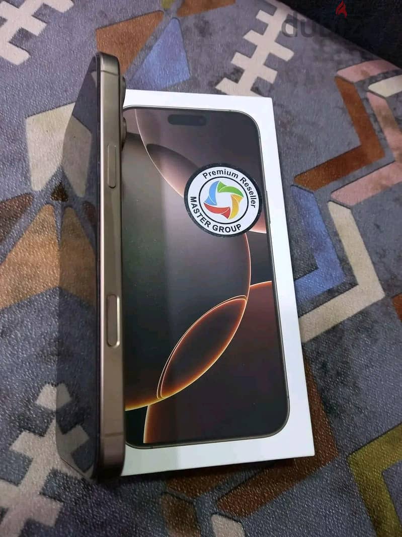 Apple - iPhone 16 Pro Max 6