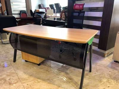 مكتب عمل او مذاكره
