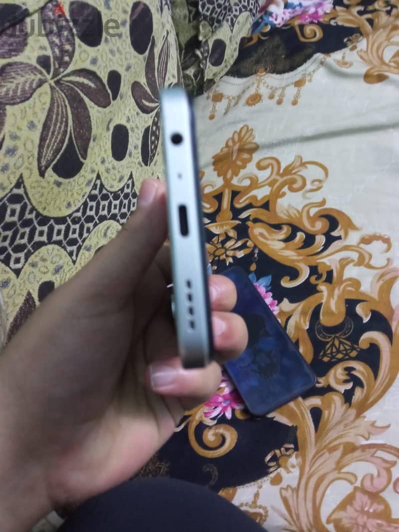 Realme 10 4