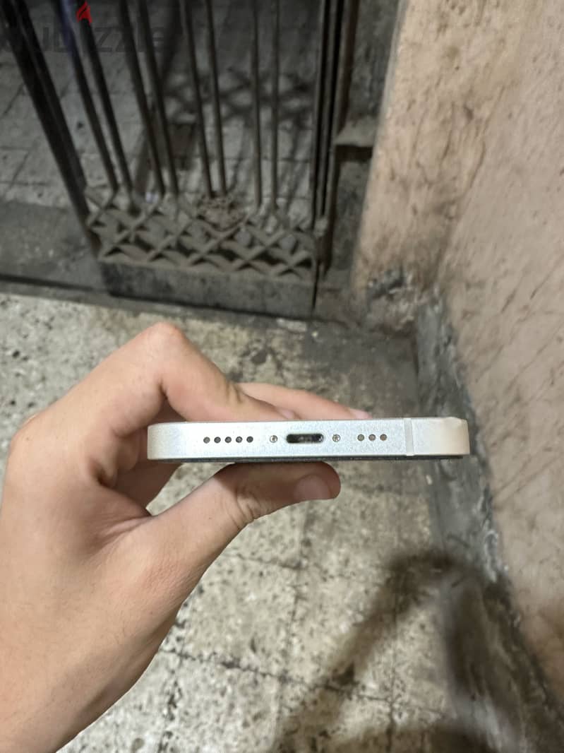 iPhone 13 2