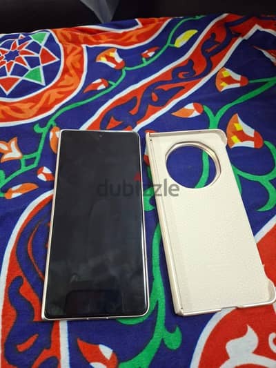 Honor Magic V5