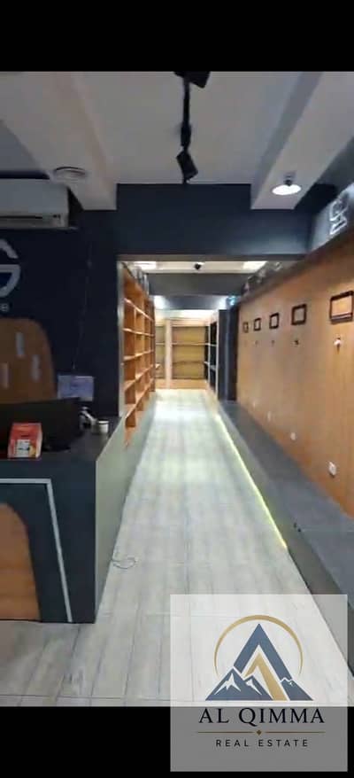 محل للايجار بشارع حسنين هيكل موازي لعباس العقاد