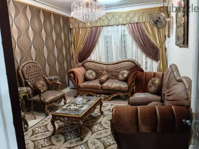 طقم صالون  بحاله ممتازة