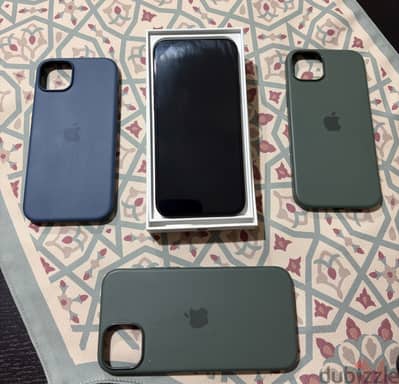 Apple - iPhone 15 plus  بحالة ممتازة مع البوكس والكبل الاصلي و٣ كفرات