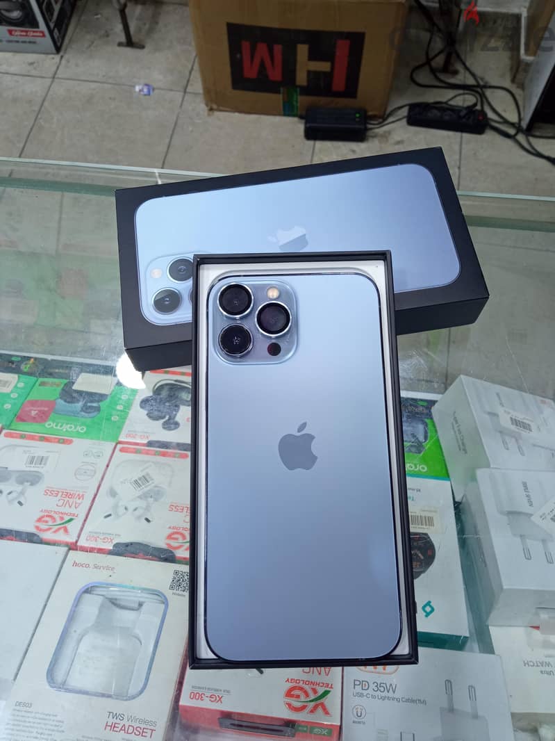 Apple - iPhone 13 Pro Max 1