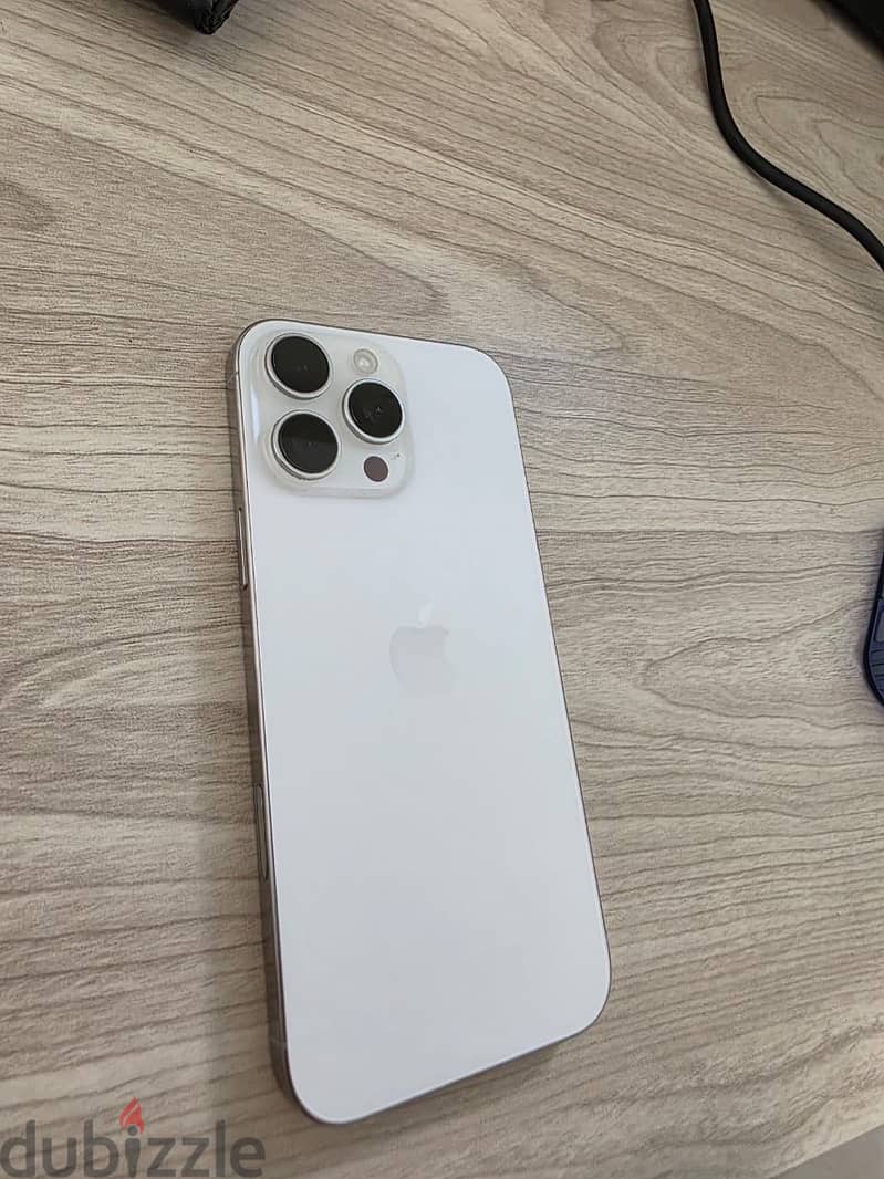 Apple - iPhone 16 Pro Max 1
