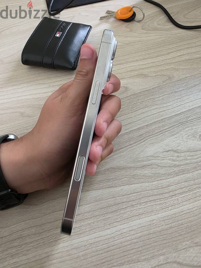 Apple - iPhone 16 Pro Max 2