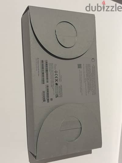 Apple Watch Ultra 2 / Battery 100% / black titanium / Black Trail Loop