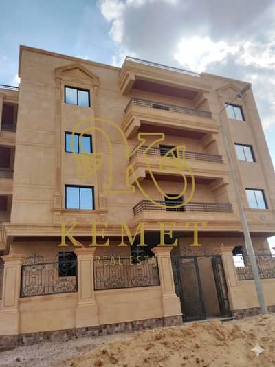 Luxury 168m Apartment for Sale in Beit Al Watan - Ready to Move