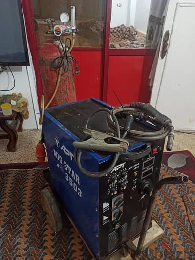 ماكينه لحام  استعمال نظيف