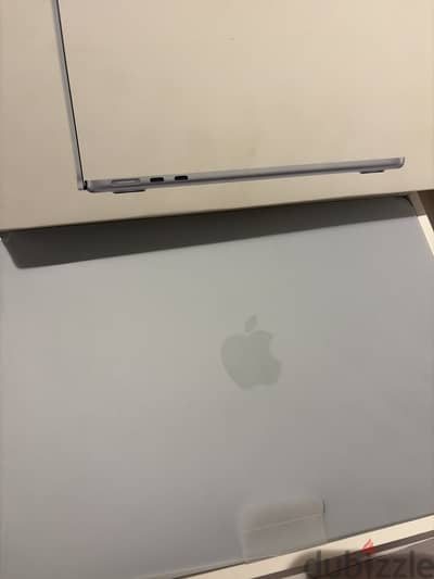 Apple MacBook Air ( 13 inch ) 512g / 16 ram / Skyblue / zero conditio
