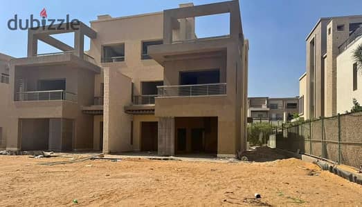 Villa Ready To Move in Golf View Next to New Giza