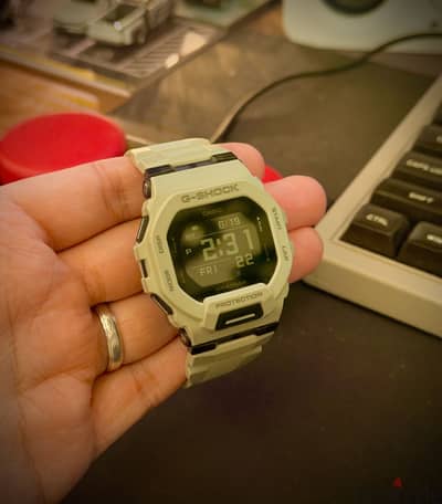 CASIO GBD-200 (Gray Beige)