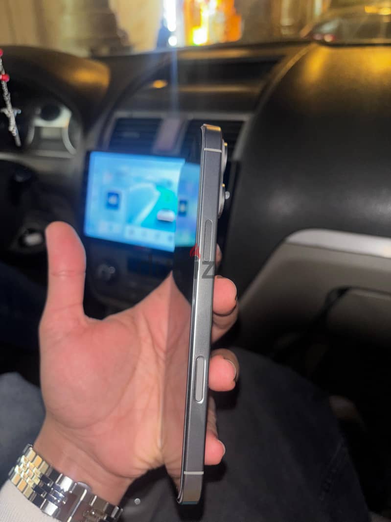 Apple - iPhone 16 Pro Max 6