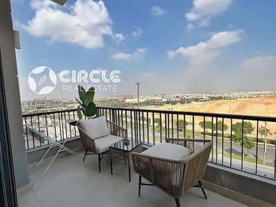 شقة ٢٠٠م بالفرش بالكامل للإيجار Smart Home ٣ غرف نوم في كمبوند كايرو فيستيفال سيتي Cairo Festival City التجمع الخامس