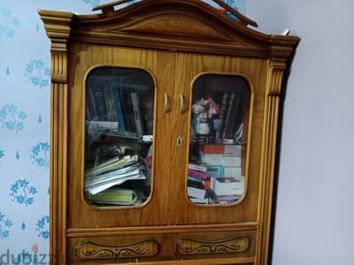 مكتبه