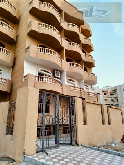  شقة للبيع في اللوتس الشمالية – القاهرة الجديدة   موقع مميز جدًا، ثاني نمرة من منطقة النوادي  