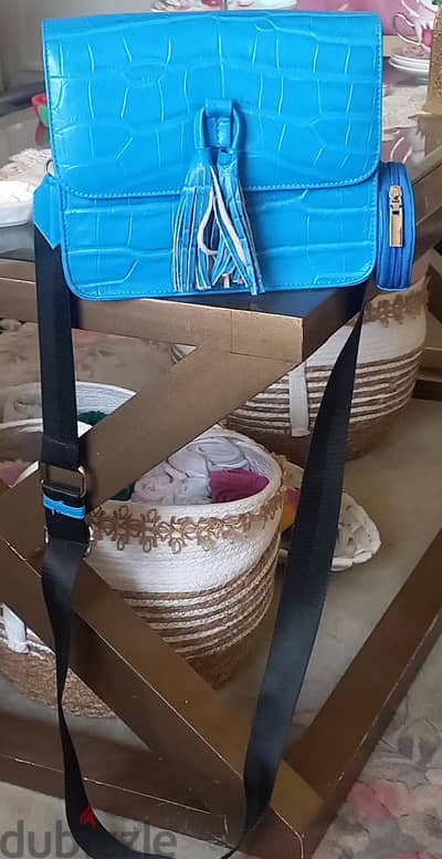 شنطة جلد طبيعى