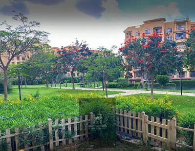 For sale in Madinaty, an apartment with an area of 300 m and a private garden of 70 m with a wide garden view, the only one available in the market.