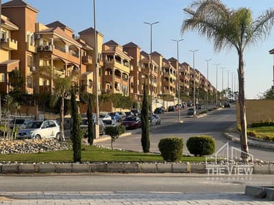شقة ارضي بجاردن مميزة للبيع كمبوند الخمايلKhamael Compound  الشيخ مرحلة تانية الهضبة فيو مفتوح  وتقسيمة مميزة ومريحة نص تشطيب استلام فورى