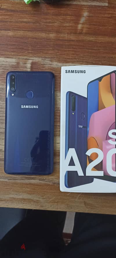 Samsung A20s