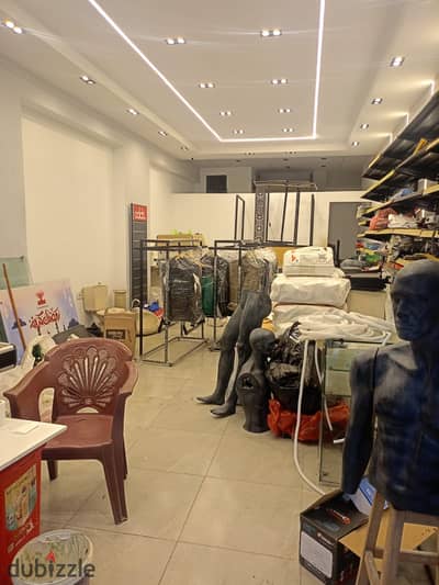 For sale a shop in Fleming ultra lux 65 m. in a vital location in Fleming