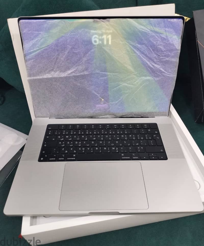   MacBook Pro (16-inch, M4 Pro  14-core CPU,  20-core GPU 11