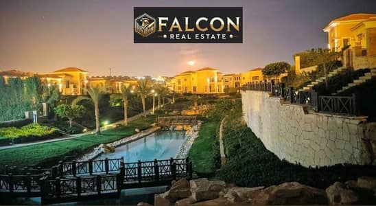 شقة للبيع 3 غرف ماستر متشطبة + تكيفات  Telal East فى كمبوند تلال ايست التجمع الخامس بخصم 30 % علي الكاش استغل الفرصه قبل زياده الاسعار .