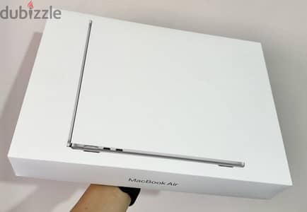 MacBook Air M5 - M5 -  - 512 GB - Just Open box - 16 Ram - جديد