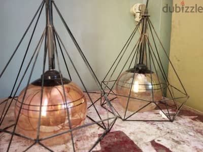 اتنين نجفه  فيه لمبه