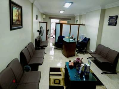 For rent administrative in Fleming directly 165m fully conditioned