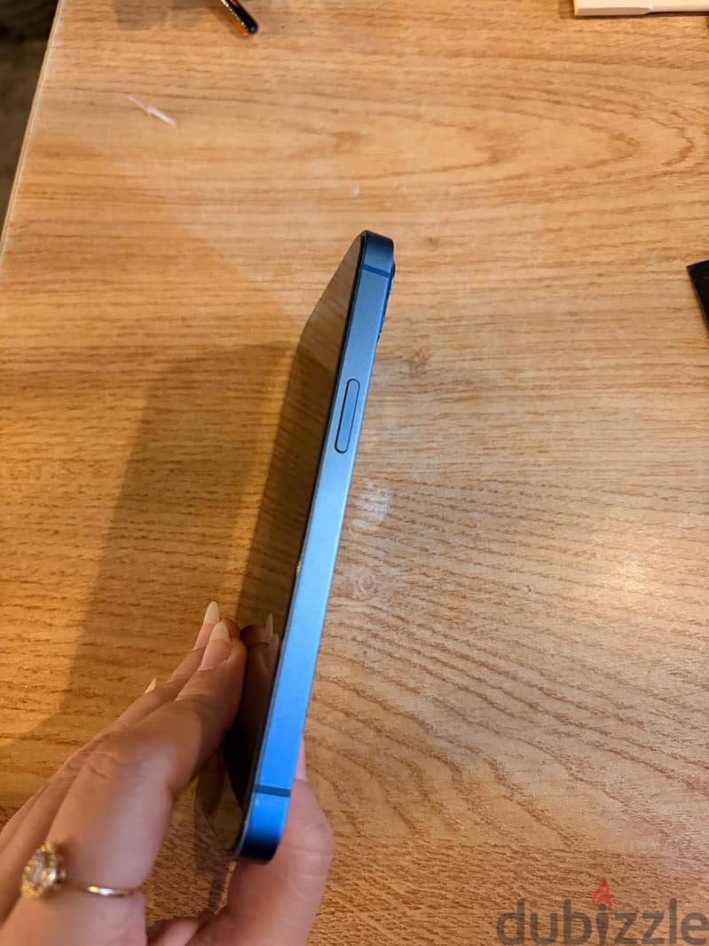 Apple - iPhone 13 2