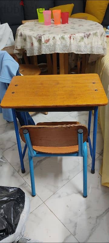 مكتب مذاكرة اطفال