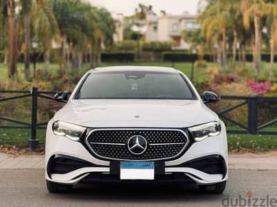 E200  3500km فقط  حاله نادره جدا