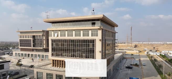 مكتب إداري جاهز للعمل بمساحة 360م في ثري تاورز مول