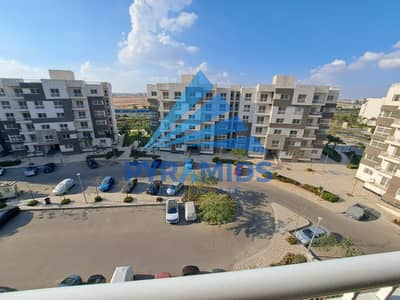 للبيع شقة مميزة في مدينتي B12 – إطلالة مفتوحة على أحدث المناطق الخضراء  الموقع: B12 – وحدة مميزة تجمع بين الموقع والإطلالة والسعر المناسب