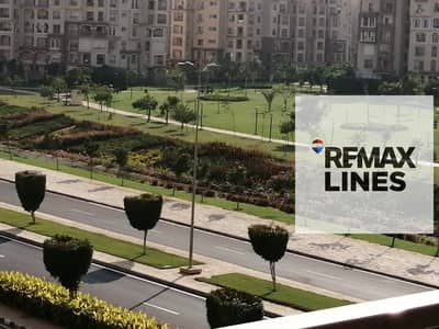 فرصة ذهبية للبيع في مدينتي B7 96 متر فيو بارك ومجرى السيل بسعر لقطة  لو بتدور على شقة بموقع مميز وسعر قوي جدًا في واحدة من أفضل مراحل مدينتي، الفرصة دي تستحق اهتمامك  شقة تجمع بين الموقع الحيوي، الفيو المفتوح، والقرب من كل الخدمات والحركة اليومية