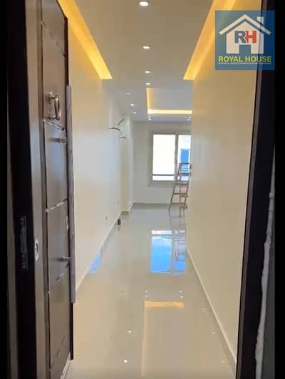 Luxury 196 sqm apartment in New Nozha, open panoramic view, 3 bedrooms, ultra super lux finish, prime and quiet location.