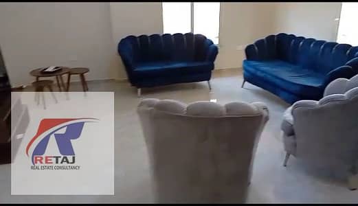 شقة للبيع موقع رائع وسعر مميز في فيلات البنفسج 9 أمام كمبوند ستيلا ومول O1 و water way ومحور محمد نجيب