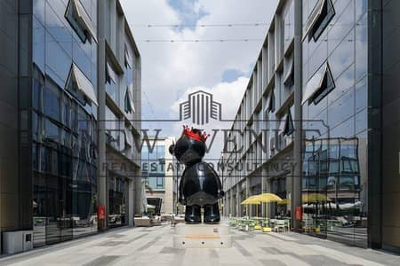 مكتب للإيجار كامل التشطيب جاهز للاستلام  403 متر في 5A waterway new cairo