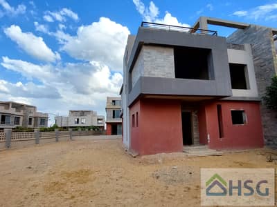 For sale twin house in a prime location in Al Rim Residence Compound - Discount on cash price up to 60% - Next to Al Jidar Compound and Majaz Mall - Minutes from Mall of Egypt