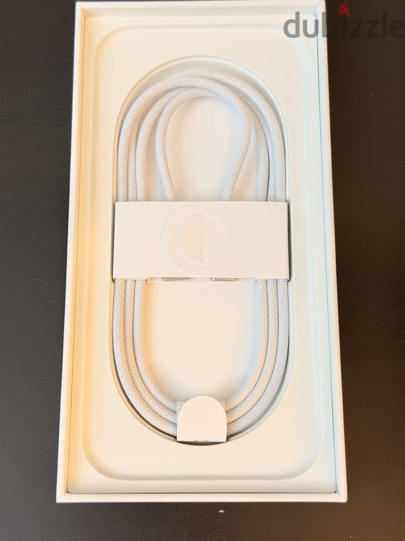 Apple - iPhone 17 4