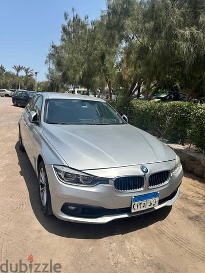 BMW 318 2019