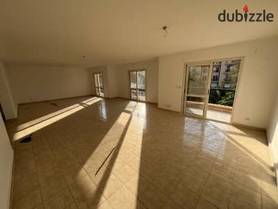 Apartment 224 meters with air conditioning overlooking a garden, super lux finishing, 4 rooms