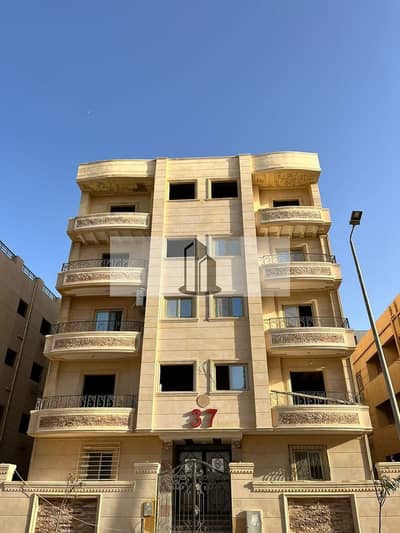 تم تنزيل 350 الف من السعر المطلوب شقه بحري واجهه امامي فى اللوتس الشمالية دايركت امام الجامعه الامريكيه التجمع الخامس